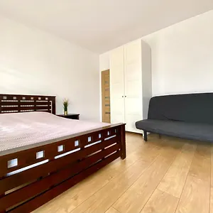 K22 Komputerowa Апартаменты Варшава